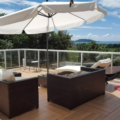 Casa Residencial com 350m², 3 quartos, 3 suítes, 4 garagens, no bairro Morro Das Pedras em Florianópolis