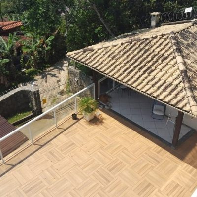 Casa Residencial com 350m², 3 quartos, 3 suítes, 4 garagens, no bairro Morro Das Pedras em Florianópolis