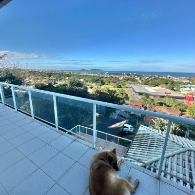 Casa Residencial com 350m², 3 quartos, 3 suítes, 4 garagens, no bairro Morro Das Pedras em Florianópolis