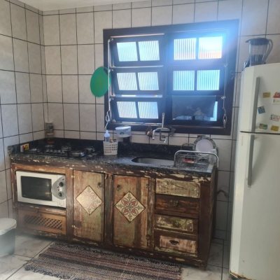 Casa Residencial com 150m², 4 quartos, 1 suíte, 2 garagens, no bairro São João Do Rio Vermelho em Florianópolis