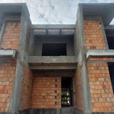 Casa Residencial com 128m², 3 quartos, 2 suítes, 1 garagem, no bairro Campeche em Florianópolis