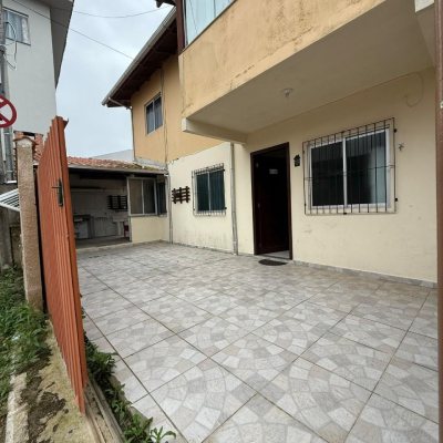 Apartamentos com 61m², 2 quartos, 1 garagem, no bairro Ingleses em Florianópolis