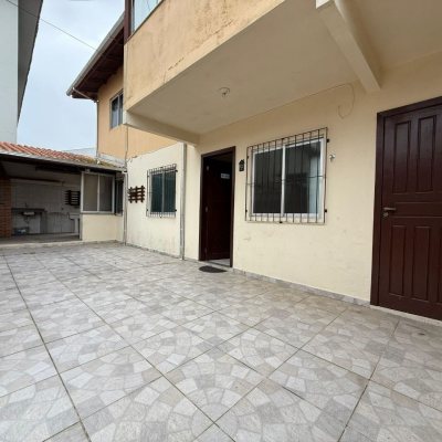 Apartamentos com 61m², 2 quartos, 1 garagem, no bairro Ingleses em Florianópolis