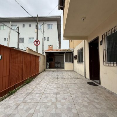 Apartamentos com 61m², 2 quartos, 1 garagem, no bairro Ingleses em Florianópolis
