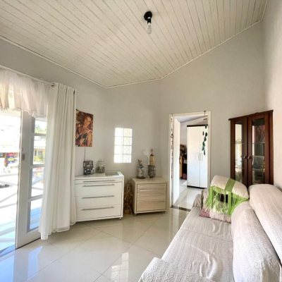 Casa Residencial com 119m², 2 quartos, 2 garagens, no bairro Ingleses do Rio Vermelho em Florianópolis