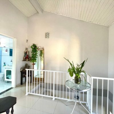 Casa Residencial com 119m², 2 quartos, 2 garagens, no bairro Ingleses do Rio Vermelho em Florianópolis