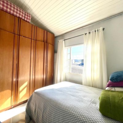 Casa Residencial com 119m², 2 quartos, 2 garagens, no bairro Ingleses do Rio Vermelho em Florianópolis