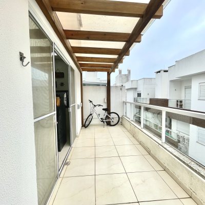 Cobertura com 224m², 3 quartos, 1 suíte, 2 garagens, no bairro Ingleses do Rio Vermelho em Florianópolis