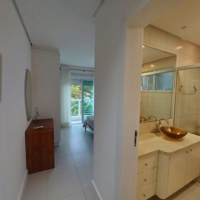 Predio com 475m², 8 garagens, no bairro Canasvieiras em Florianópolis