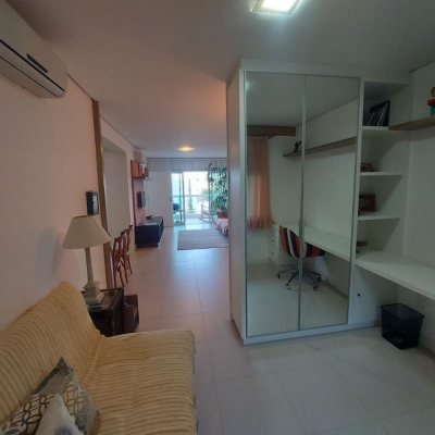 Predio com 475m², 8 garagens, no bairro Canasvieiras em Florianópolis