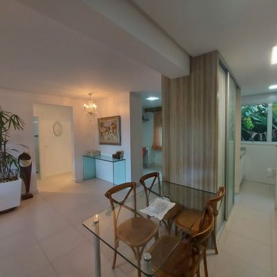 Predio com 475m², 8 garagens, no bairro Canasvieiras em Florianópolis