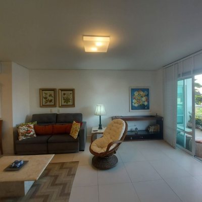 Predio com 475m², 8 garagens, no bairro Canasvieiras em Florianópolis