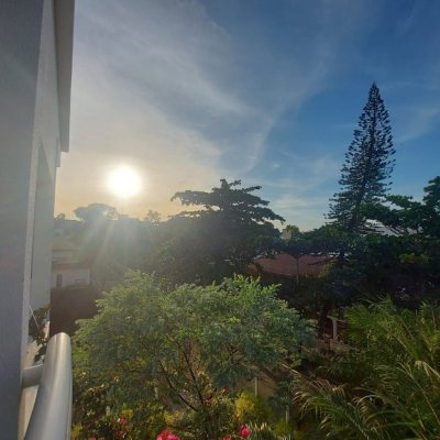 Predio com 475m², 8 garagens, no bairro Canasvieiras em Florianópolis