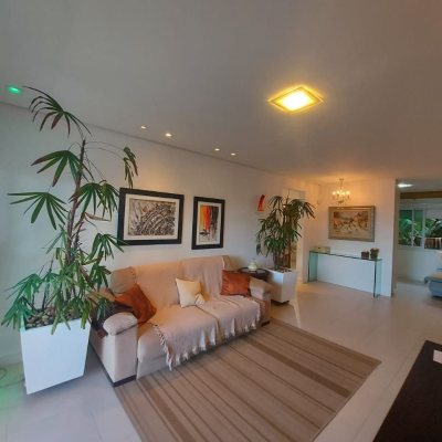 Predio com 475m², 8 garagens, no bairro Canasvieiras em Florianópolis