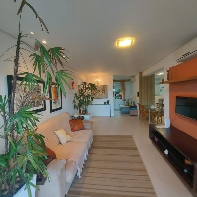 Predio com 475m², 8 garagens, no bairro Canasvieiras em Florianópolis