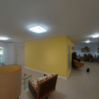 Predio com 475m², 8 garagens, no bairro Canasvieiras em Florianópolis