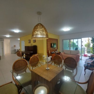 Predio com 475m², 8 garagens, no bairro Canasvieiras em Florianópolis