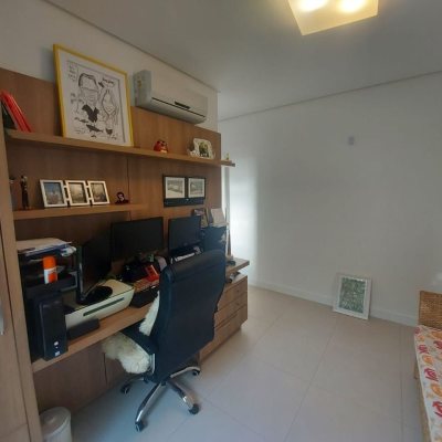 Predio com 475m², 8 garagens, no bairro Canasvieiras em Florianópolis