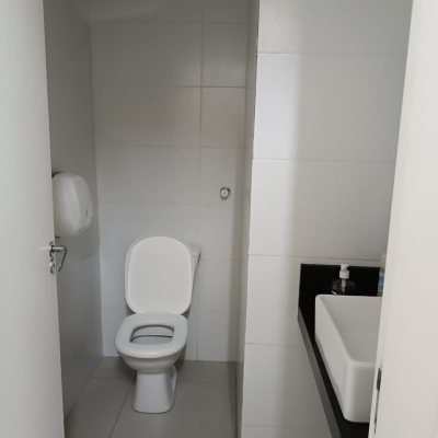 Sala com 111m², no bairro Centro em Florianópolis