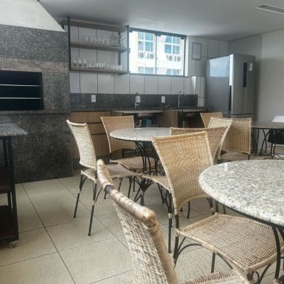 Apartamentos com 81m², 2 quartos, 1 suíte, 1 garagem, no bairro Centro em Florianópolis
