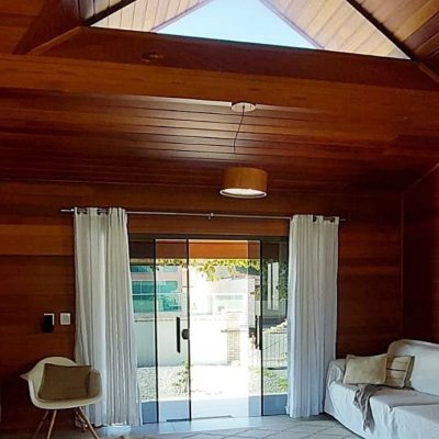 Casa Residencial com 59m², 2 quartos, 5 garagens, no bairro Praia de Fora em Palhoça