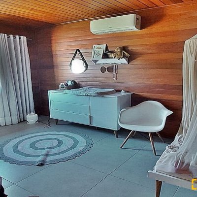 Casa Residencial com 59m², 2 quartos, 5 garagens, no bairro Praia de Fora em Palhoça