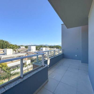 Cobertura com 159m², 3 quartos, 1 suíte, 2 garagens, no bairro Jurerê em Florianópolis