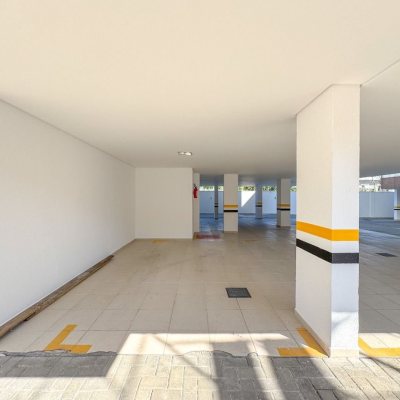 Cobertura com 159m², 3 quartos, 1 suíte, 2 garagens, no bairro Jurerê em Florianópolis