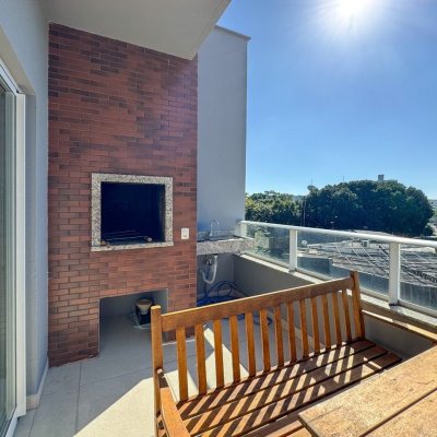 Cobertura com 159m², 3 quartos, 1 suíte, 2 garagens, no bairro Jurerê em Florianópolis