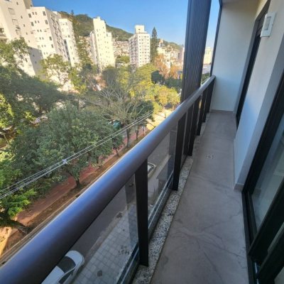 Apartamentos com 69m², 2 quartos, 2 suítes, 1 garagem, no bairro Centro em Florianópolis