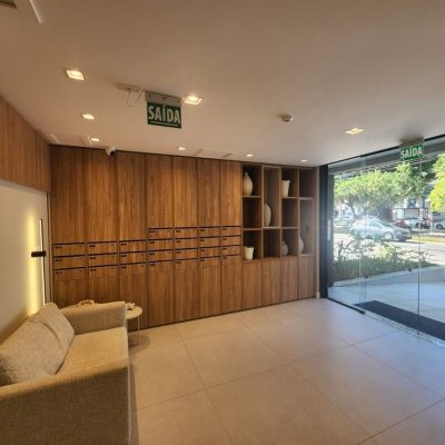 Apartamentos com 57m², 1 quarto, 1 garagem, no bairro Centro em Florianópolis