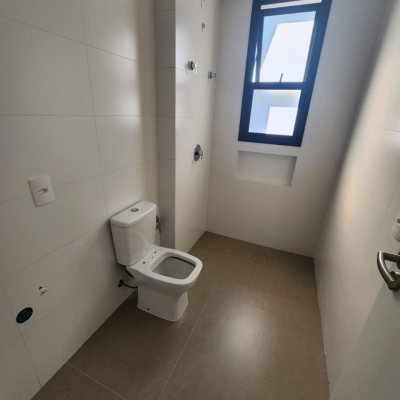 Apartamentos com 57m², 1 quarto, 1 garagem, no bairro Centro em Florianópolis