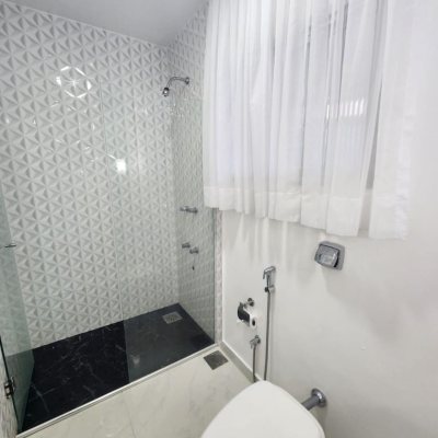 Apartamentos com 57m², 1 quarto, 1 garagem, no bairro Centro em Florianópolis