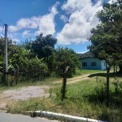 Sitio com 5280m², 3 quartos, 1 suíte, no bairro Ratones em Florianópolis