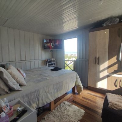 Casa Residencial com 90m², 2 quartos, 2 garagens, no bairro São Luiz em São José