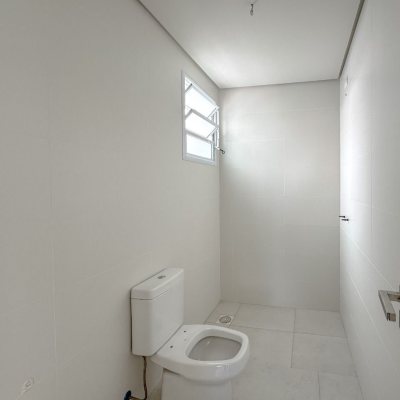 Cobertura com 156m², 3 quartos, 1 suíte, 2 garagens, no bairro Agronômica em Florianópolis