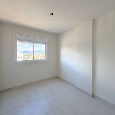 Cobertura com 156m², 3 quartos, 1 suíte, 2 garagens, no bairro Agronômica em Florianópolis