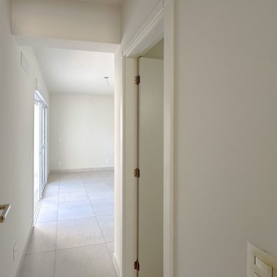 Cobertura com 156m², 3 quartos, 1 suíte, 2 garagens, no bairro Agronômica em Florianópolis