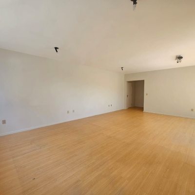 Sala com 60m², 1 garagem, no bairro Centro em Florianópolis