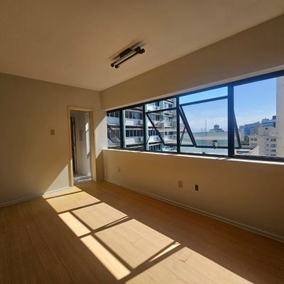 Sala com 60m², 1 garagem, no bairro Centro em Florianópolis