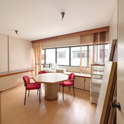 Sala com 69m², 1 garagem, no bairro Centro em Florianópolis