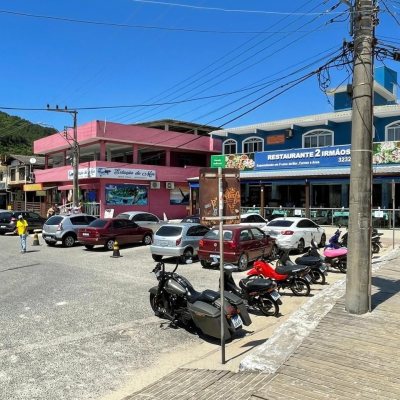 Pousada com 228m², 11 quartos, no bairro Barra Da Lagoa em Florianópolis