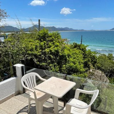 Pousada com 228m², 11 quartos, no bairro Barra Da Lagoa em Florianópolis