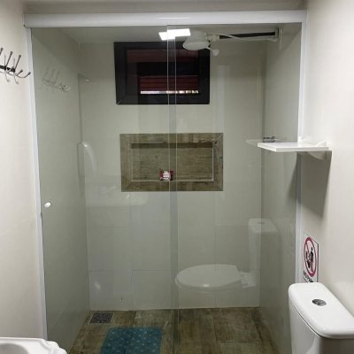 Pousada com 228m², 11 quartos, no bairro Barra Da Lagoa em Florianópolis