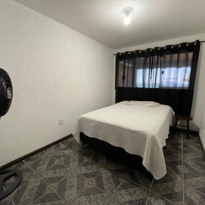 Pousada com 228m², 11 quartos, no bairro Barra Da Lagoa em Florianópolis