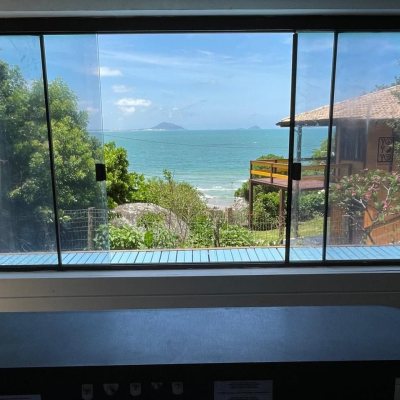 Pousada com 228m², 11 quartos, no bairro Barra Da Lagoa em Florianópolis