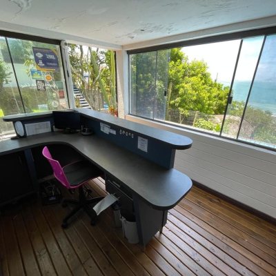 Pousada com 228m², 11 quartos, no bairro Barra Da Lagoa em Florianópolis