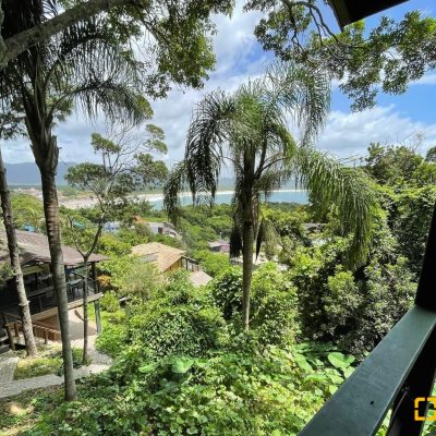 Pousada com 228m², 11 quartos, no bairro Barra Da Lagoa em Florianópolis