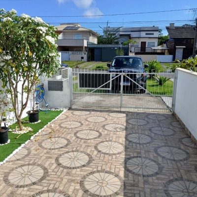 Casa Residencial com 91m², 2 quartos, 2 suítes, 2 garagens, no bairro Ingleses em Florianópolis