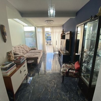 Casa Residencial com 91m², 2 quartos, 2 suítes, 2 garagens, no bairro Ingleses em Florianópolis